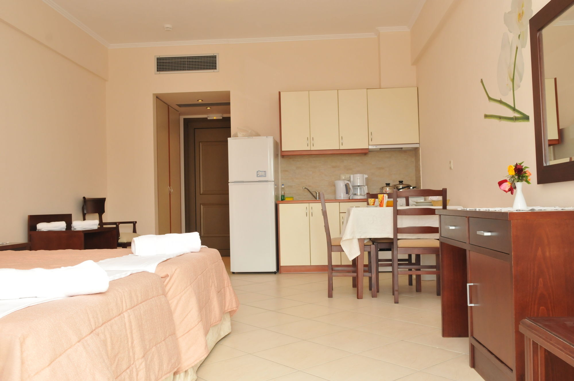 Finiki Plaza Aparthotel Methone Buitenkant foto